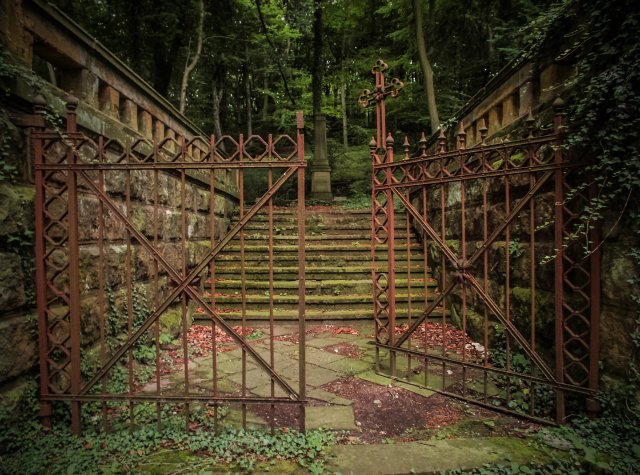 Foto Lisa Spreckelmeyer, „Eingangstor“, CC-Lizenz (BY 2.0). https://creativecommons.org/licenses/by/2.0/de/deed.de www.piqs.de